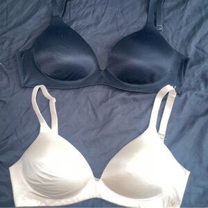 Victoria's Secret Black and Cream Bra Duo